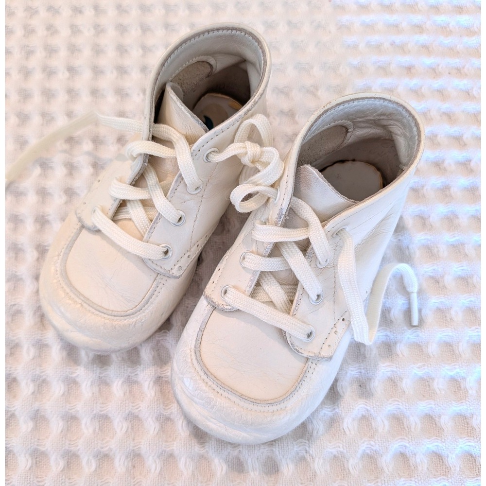 Vintage Baby Leather Shoes White Lace Up Infant Size 5 Christening Baptism